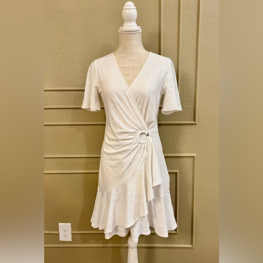 MICHAEL KORS Flutter White Mini Dress with All Over Eyelets. Size XS